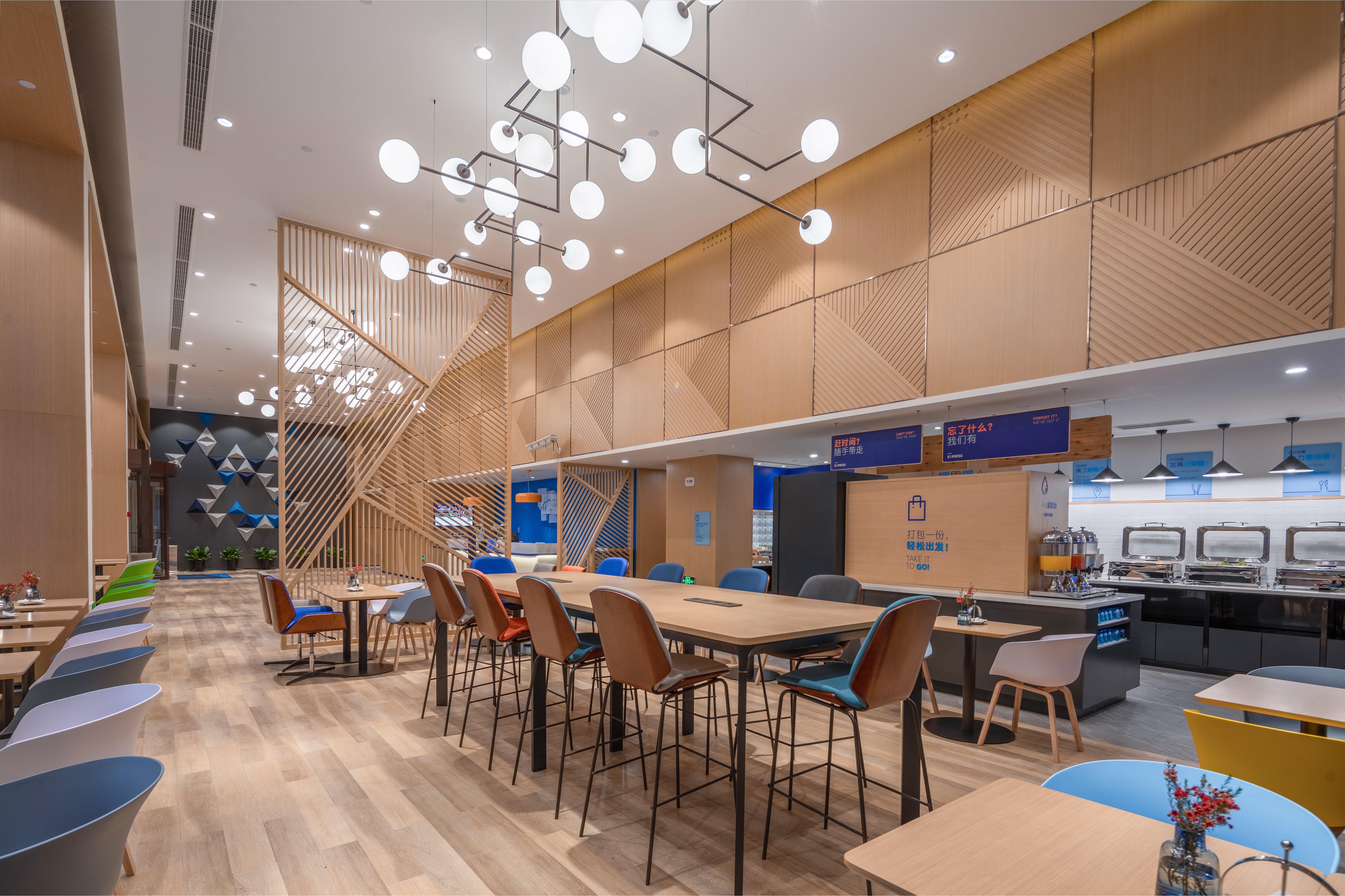 Holiday Inn Express Ningbo City Center By Ihg Eksteriør billede