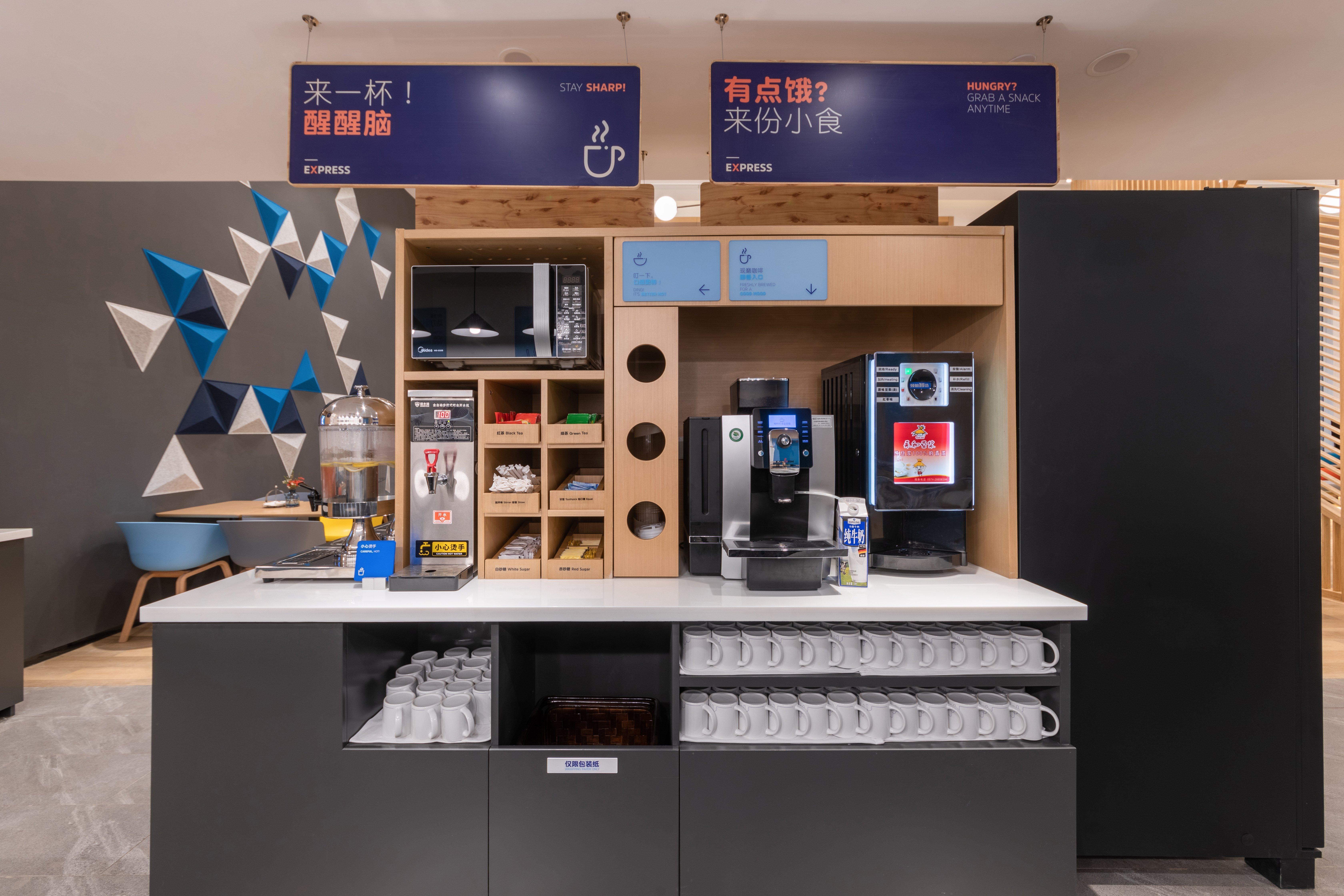 Holiday Inn Express Ningbo City Center By Ihg Eksteriør billede