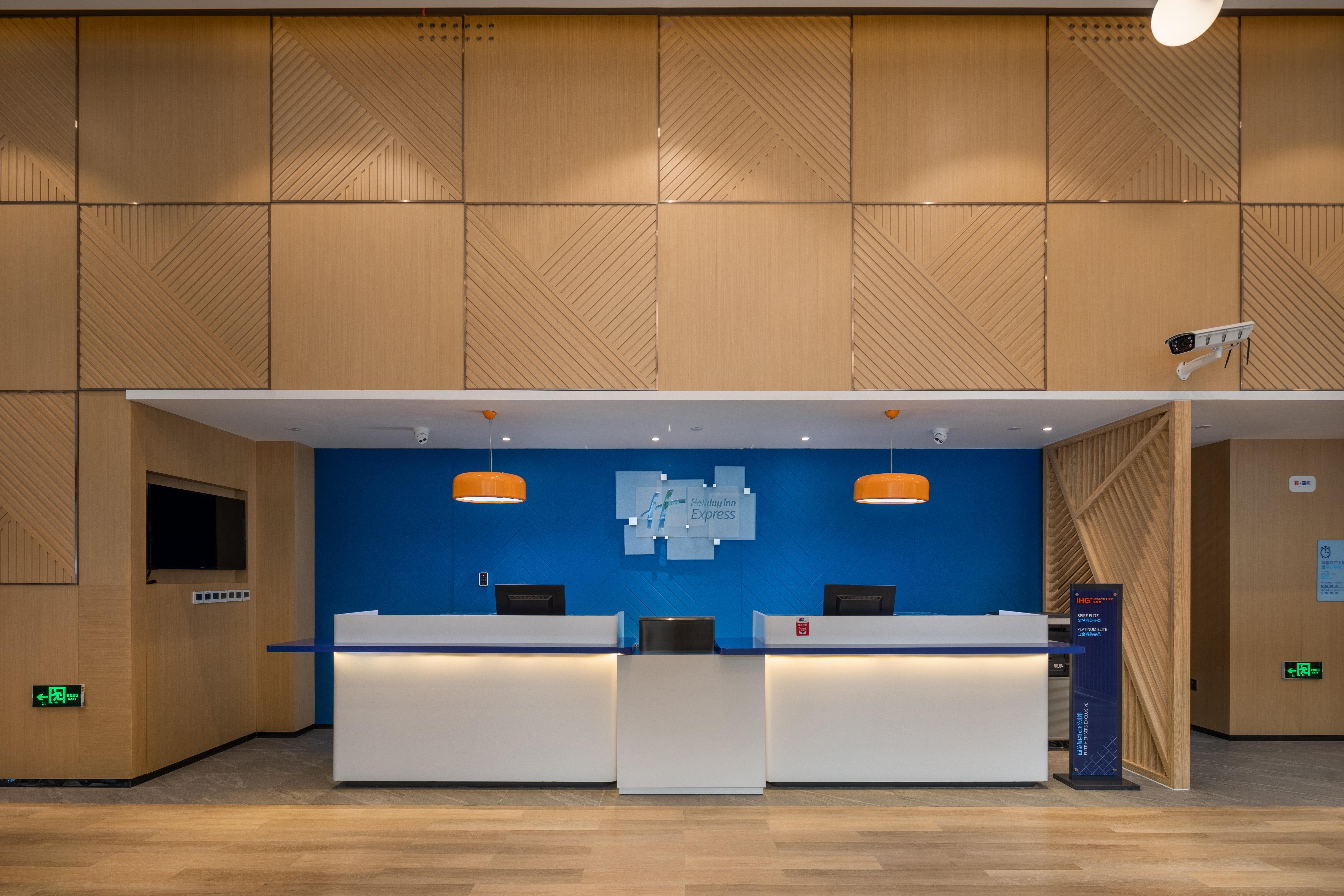 Holiday Inn Express Ningbo City Center By Ihg Eksteriør billede