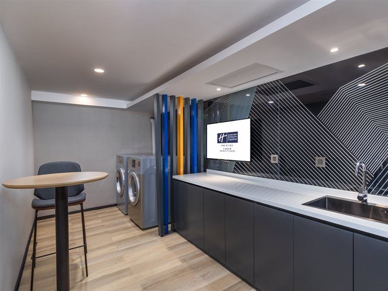 Holiday Inn Express Ningbo City Center By Ihg Eksteriør billede