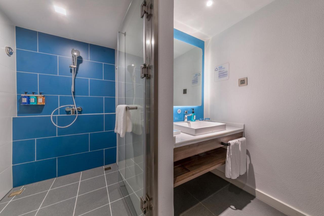 Holiday Inn Express Ningbo City Center By Ihg Eksteriør billede